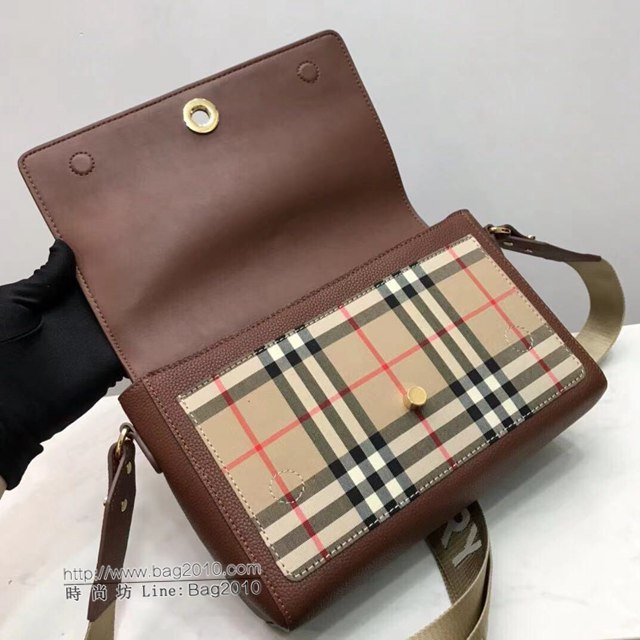 Burberry專櫃新款包包 巴寶莉Vintage布格紋拼皮革Note斜背包  db1237